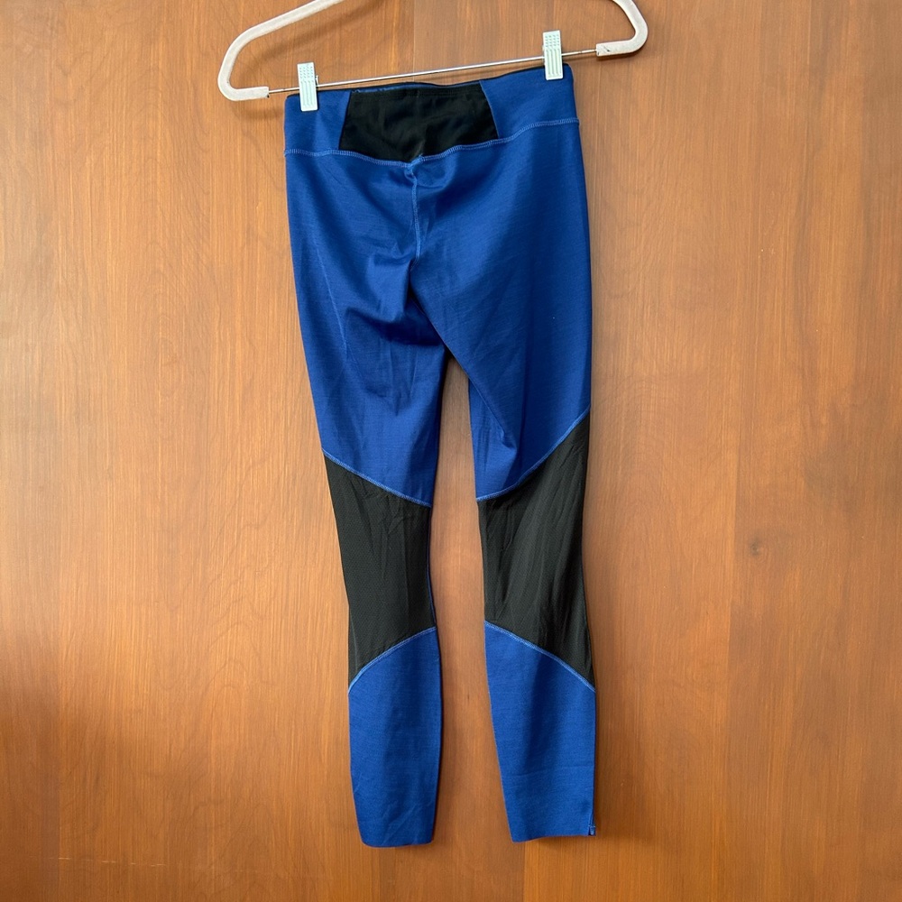 NWT Patagonia Blue and Black Endless Run Tights - Picture 6 of 7